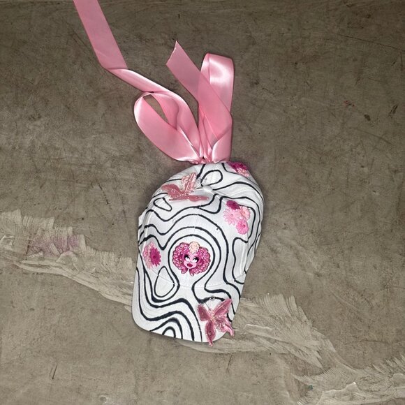 [Custom Made by Dawn] Upcycled Hat - Picture 2 of 3